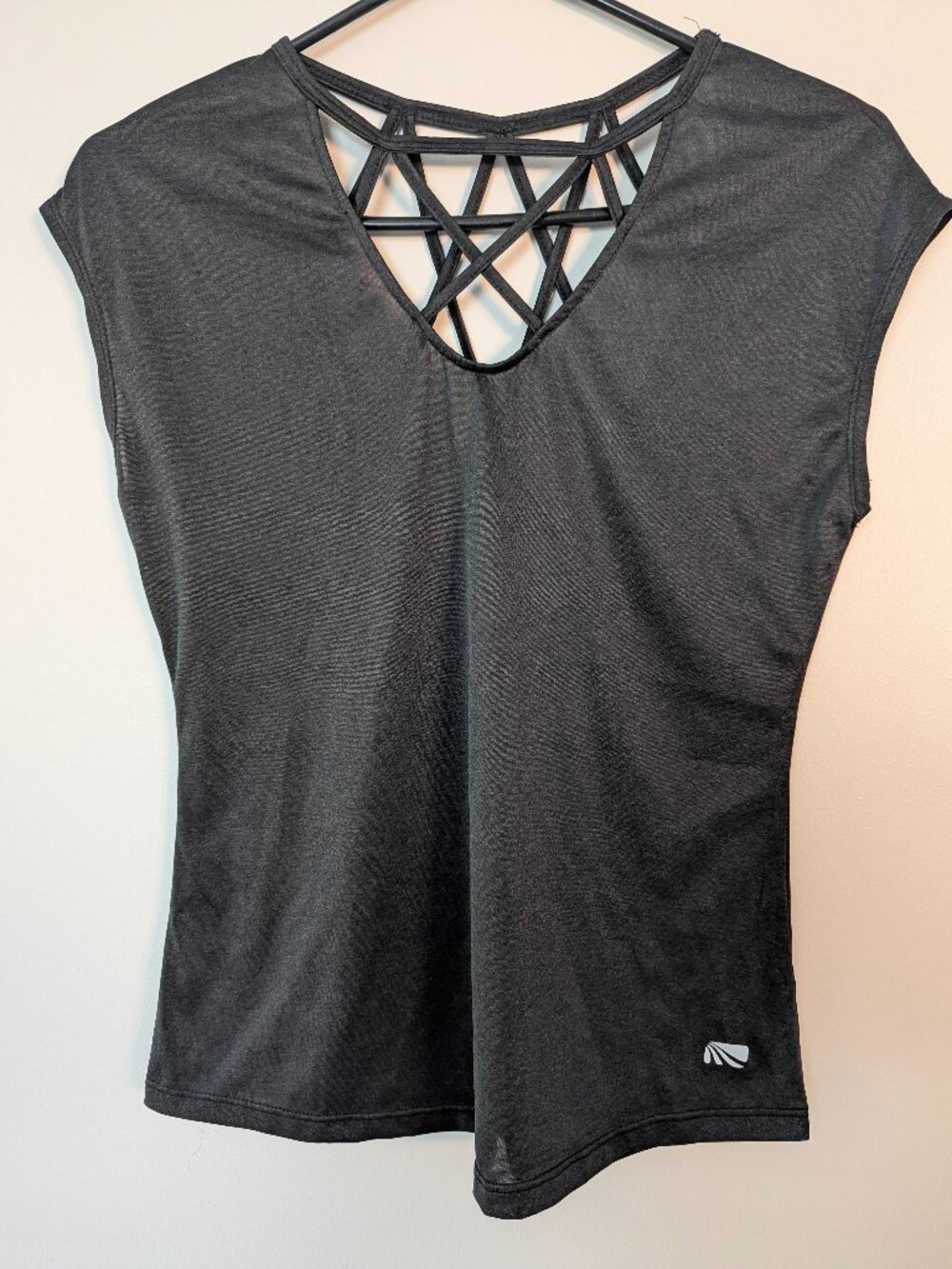 Marika Activewear Top Size XS distinctive lattice back design Relaxed Fit